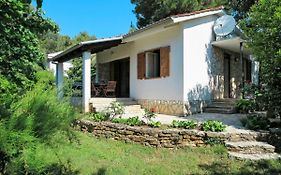 Holiday Home Margit - Prm115 By Interhome
